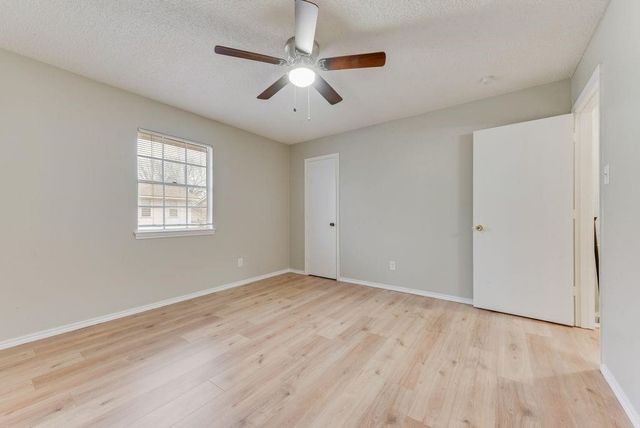 1726 W Sanford Street D, Arlington, TX 76012