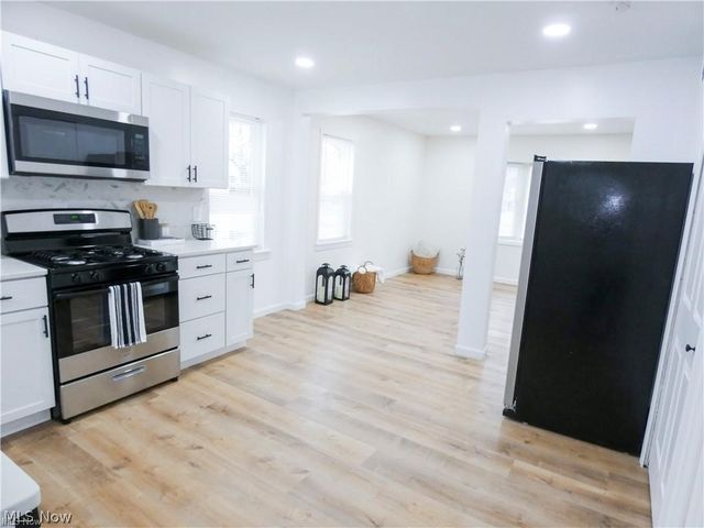 380 E 232nd Street, Euclid, OH 44123
