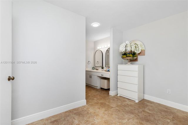 21133 SW 85th Ave 103, Cutler Bay, FL 33189