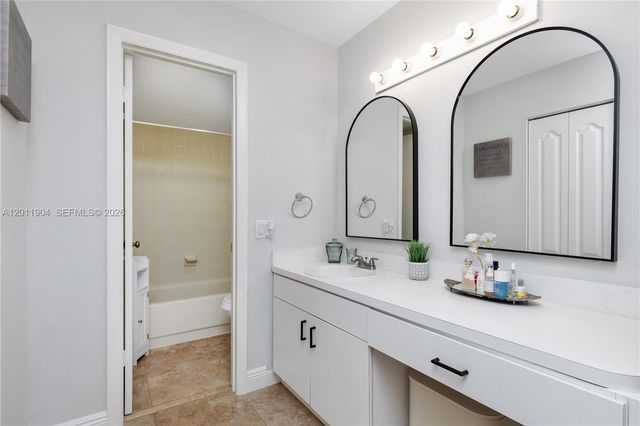 21133 SW 85th Ave 103, Cutler Bay, FL 33189