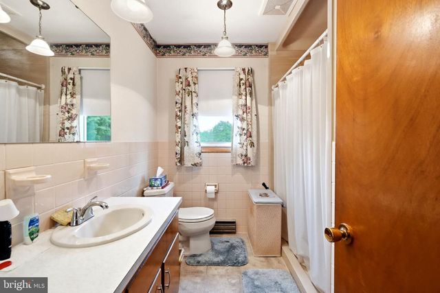 56 HILLVIEW RD, Birdsboro, PA 19508