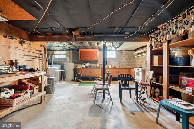 56 HILLVIEW RD, Birdsboro, PA 19508