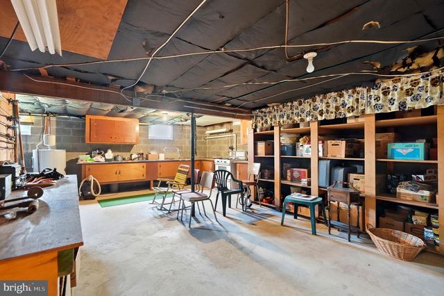 56 HILLVIEW RD, Birdsboro, PA 19508