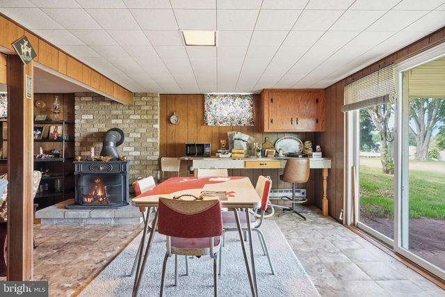 56 HILLVIEW RD, Birdsboro, PA 19508