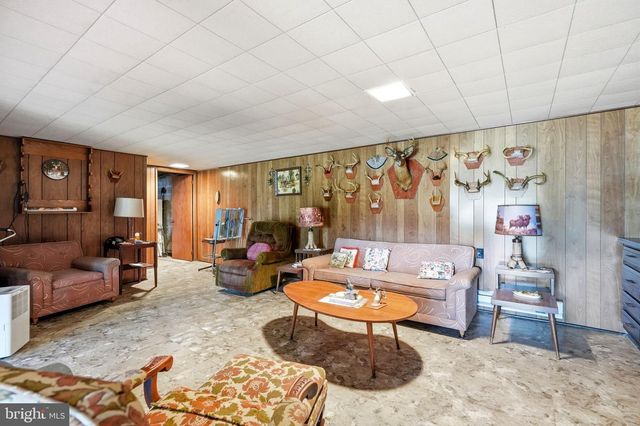 56 HILLVIEW RD, Birdsboro, PA 19508