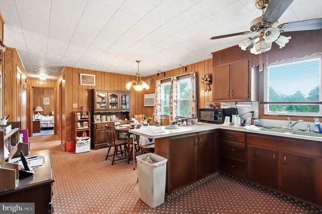 56 HILLVIEW RD, Birdsboro, PA 19508