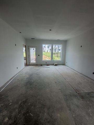 1012 Linn Cove Ct, Gallatin, TN 37066