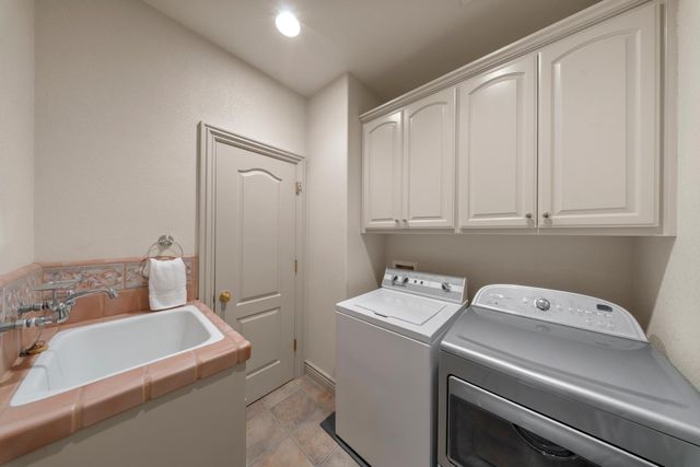 11318 Scarlet Oak Dr, Oakdale, CA 95361