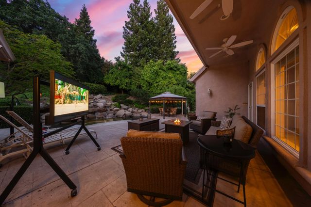 11318 Scarlet Oak Dr, Oakdale, CA 95361