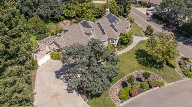 11318 Scarlet Oak Dr, Oakdale, CA 95361