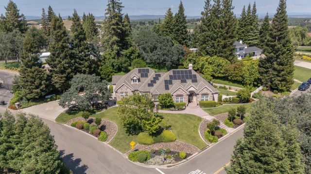 11318 Scarlet Oak Dr, Oakdale, CA 95361