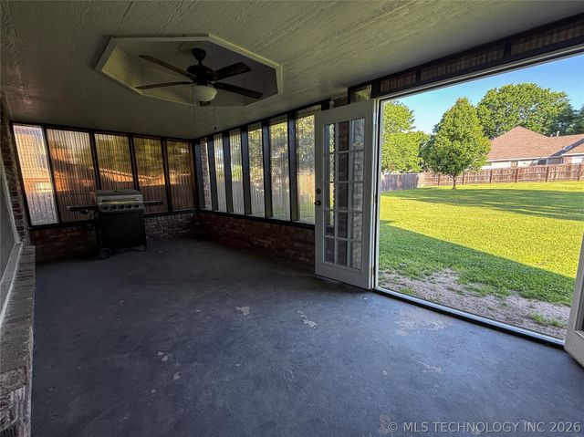 1310 E Concord Place, Broken Arrow, OK 74012