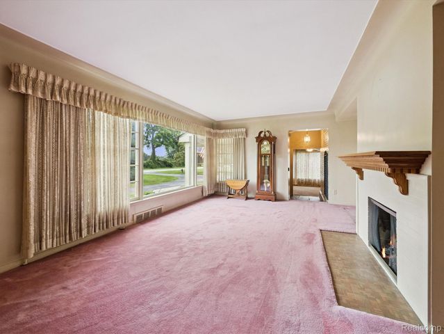 26235 Ross Drive, Redford Charter Township, MI 48239