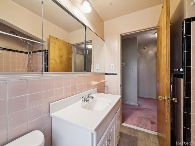 26235 Ross Drive, Redford Charter Township, MI 48239