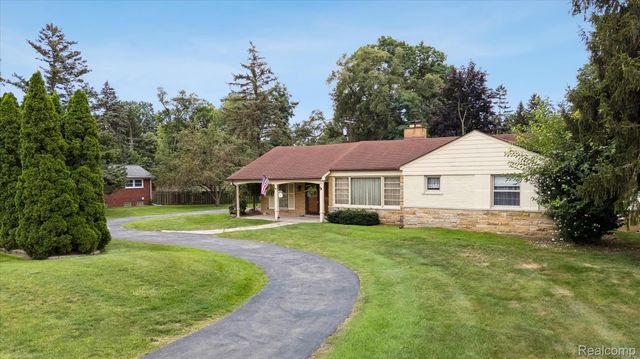 26235 Ross Drive, Redford Charter Township, MI 48239