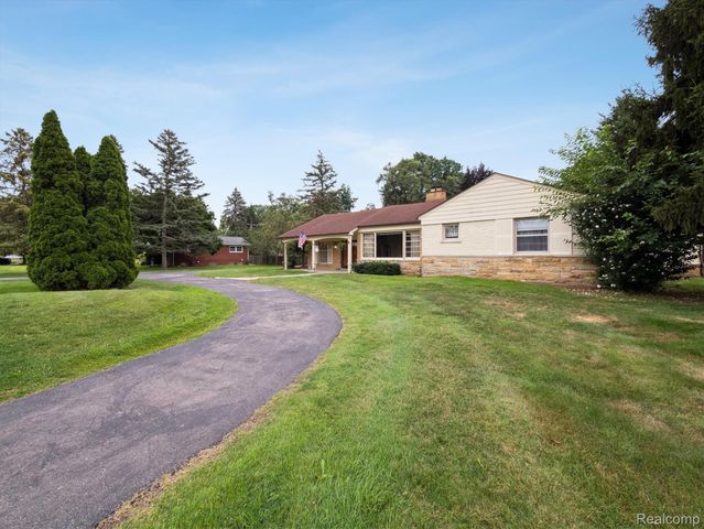 26235 Ross Drive, Redford Charter Township, MI 48239