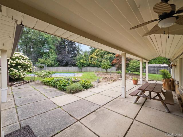 26235 Ross Drive, Redford Charter Township, MI 48239