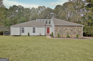 150 Drennan Drive, Fayetteville, GA 30215