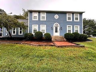 1310 Oxbow Road, Belpre, OH 45714