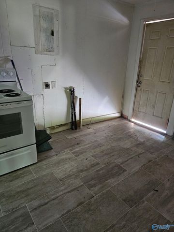 704 West Washington Street, Athens, AL 35611
