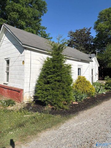 704 West Washington Street, Athens, AL 35611