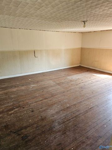 704 West Washington Street, Athens, AL 35611