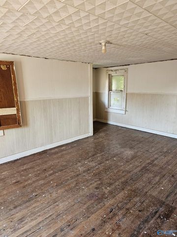 704 West Washington Street, Athens, AL 35611