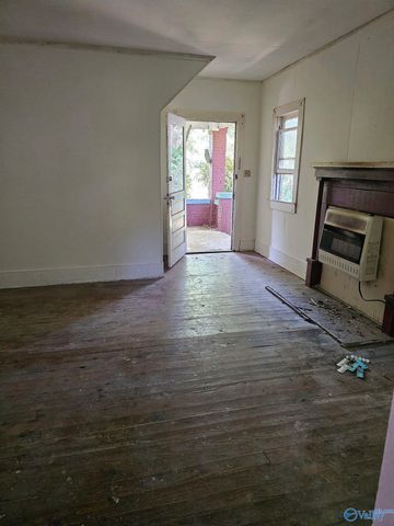 704 West Washington Street, Athens, AL 35611