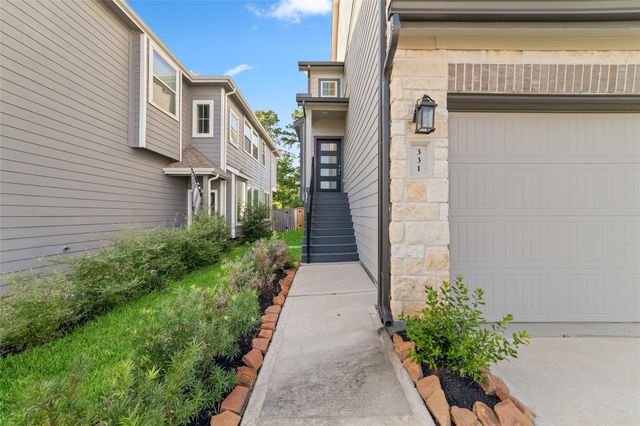331 E Coralburst Loop, Montgomery, TX 77316
