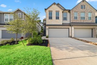 331 E Coralburst Loop, Montgomery, TX 77316