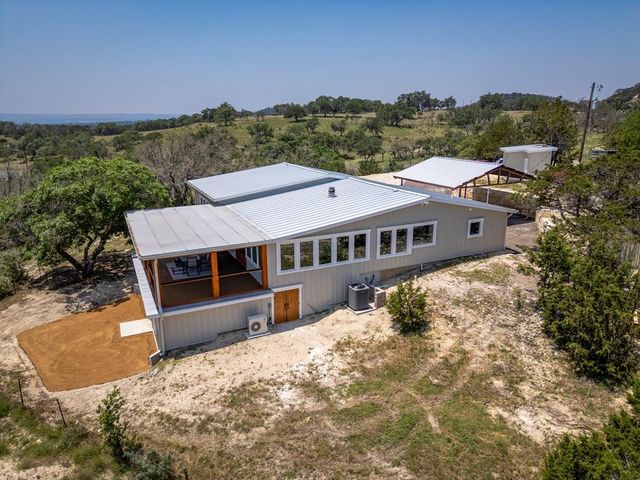 111 Stoney Hills Rd, Center Point, TX 78010