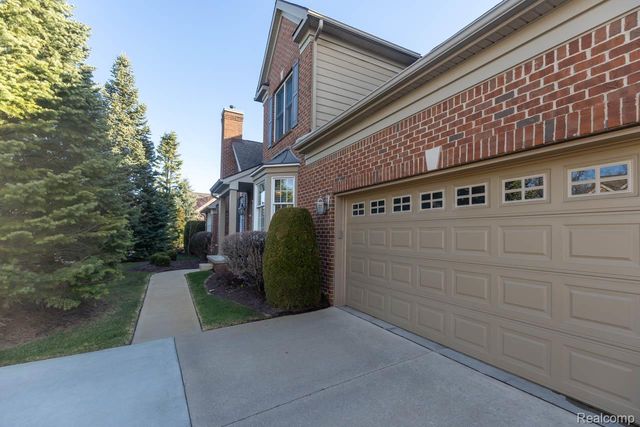 45042 Broadmoor Circle S, Northville Township, MI 48168