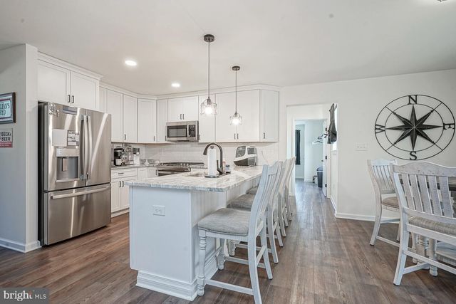 8 EMILIE CT, Buena, NJ 08310