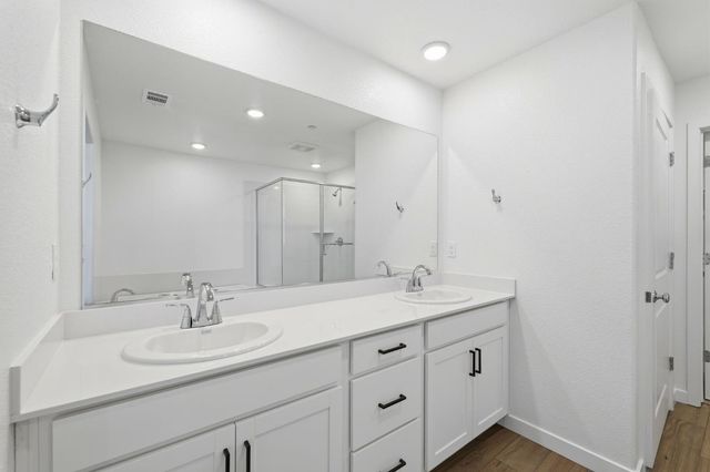 1272 Leonhardt Loop, Lincoln, CA 95648