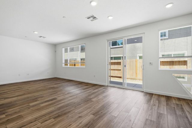 1272 Leonhardt Loop, Lincoln, CA 95648