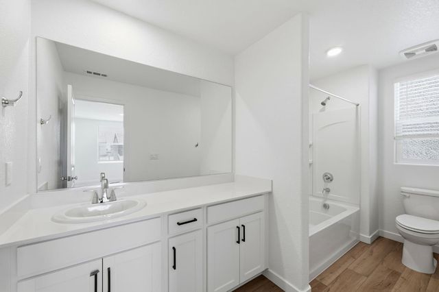 1272 Leonhardt Loop, Lincoln, CA 95648