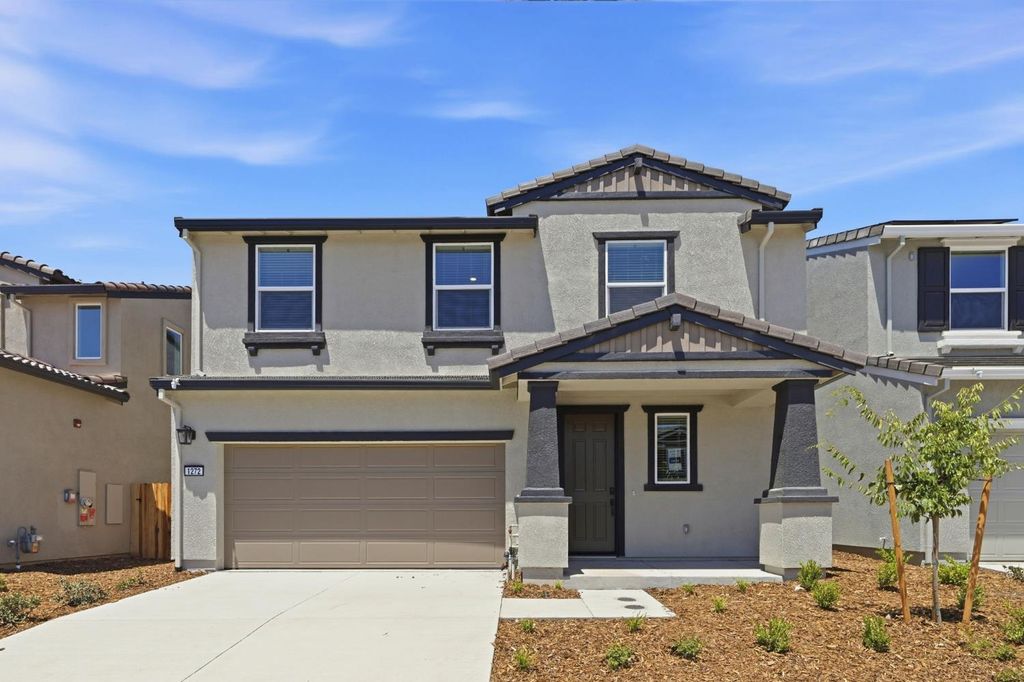 1272 Leonhardt Loop, Lincoln, CA 95648