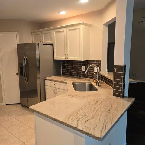 2827 Creek Manor Drive, Houston, TX 77339