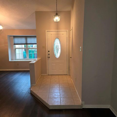 2827 Creek Manor Drive, Houston, TX 77339
