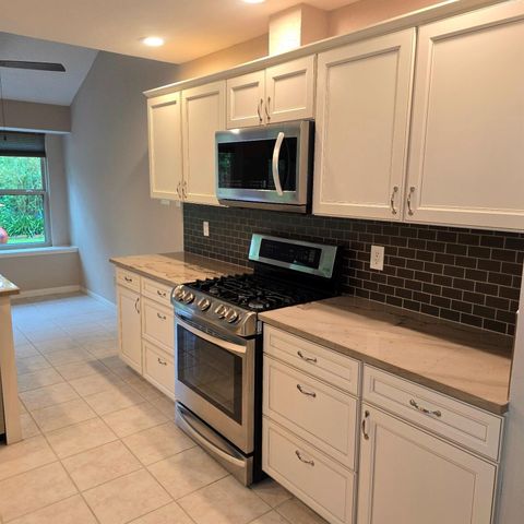 2827 Creek Manor Drive, Houston, TX 77339