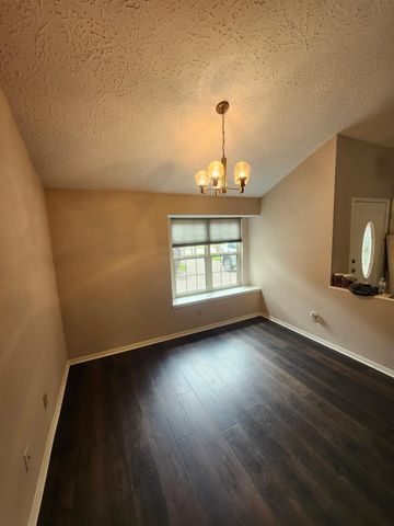 2827 Creek Manor Drive, Houston, TX 77339