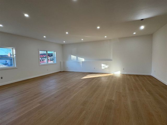 24 Victor Place, Rutland City, VT 05701