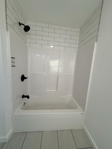 24 Victor Place, Rutland City, VT 05701