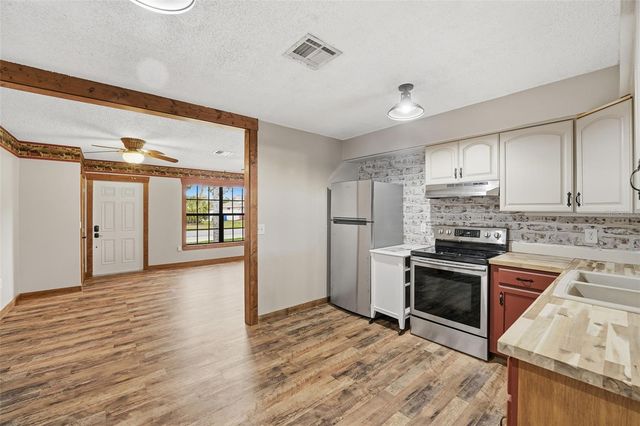 121 CRANE RD, Venice, FL 34293