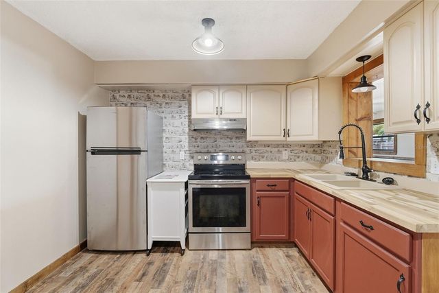 121 CRANE RD, Venice, FL 34293