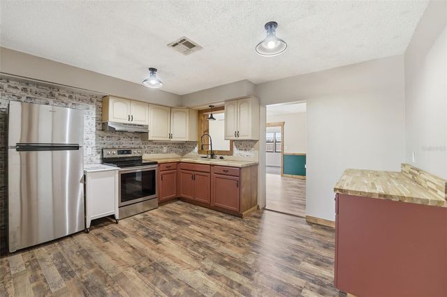 121 CRANE RD, Venice, FL 34293