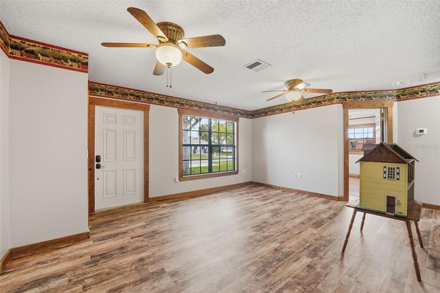 121 CRANE RD, Venice, FL 34293