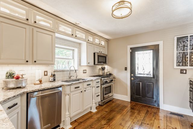 121 1st Street SE, Carmel, IN 46032