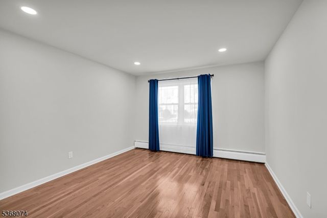 51 Roseland Ave 11, Caldwell Boro Twp., NJ 07006