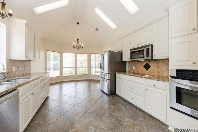 10726 Pinebrook Ave, Baton Rouge, LA 70809